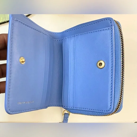 Tory Burch Charlie Mini Bi-Fold Wallet in Montego Blue NWT (R$168)